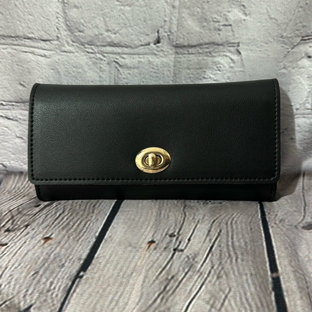 NWT Chained Crossbody